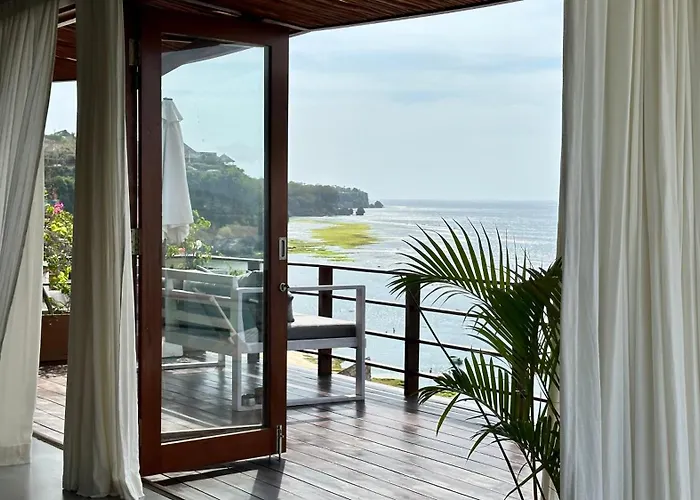 Bingin High Tide * Uluwatu (Bali)